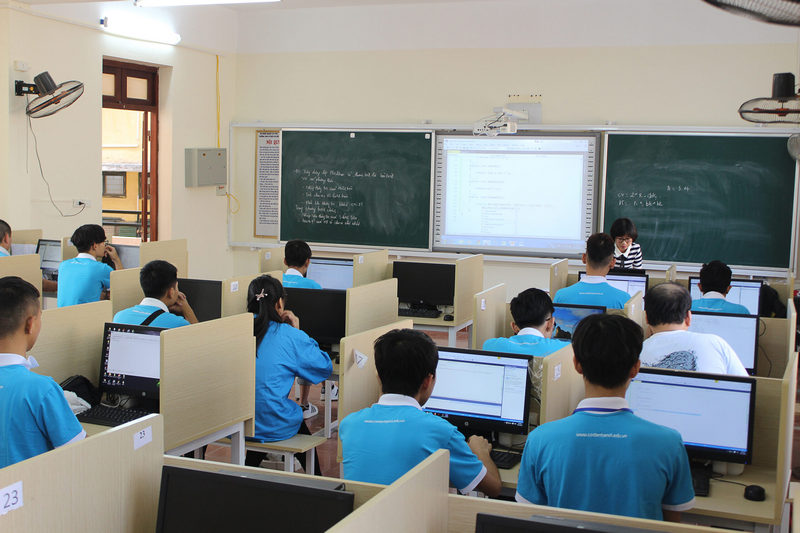 Lợi ích vượt khi chọn con đường học nghề kết hợp văn hóa